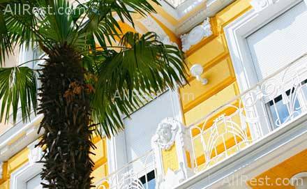 Bristol Hotel 5